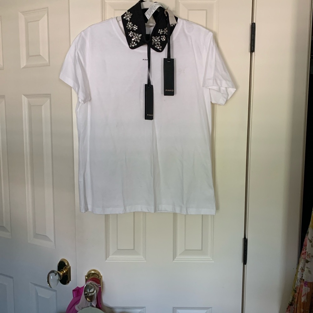 Pinko Allegato t-shirt with crystal collar.  XL